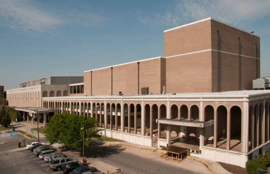 Civic Center exterior picture